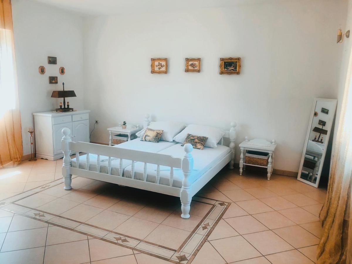 Apartmani Bepina Supetar Kültér fotó