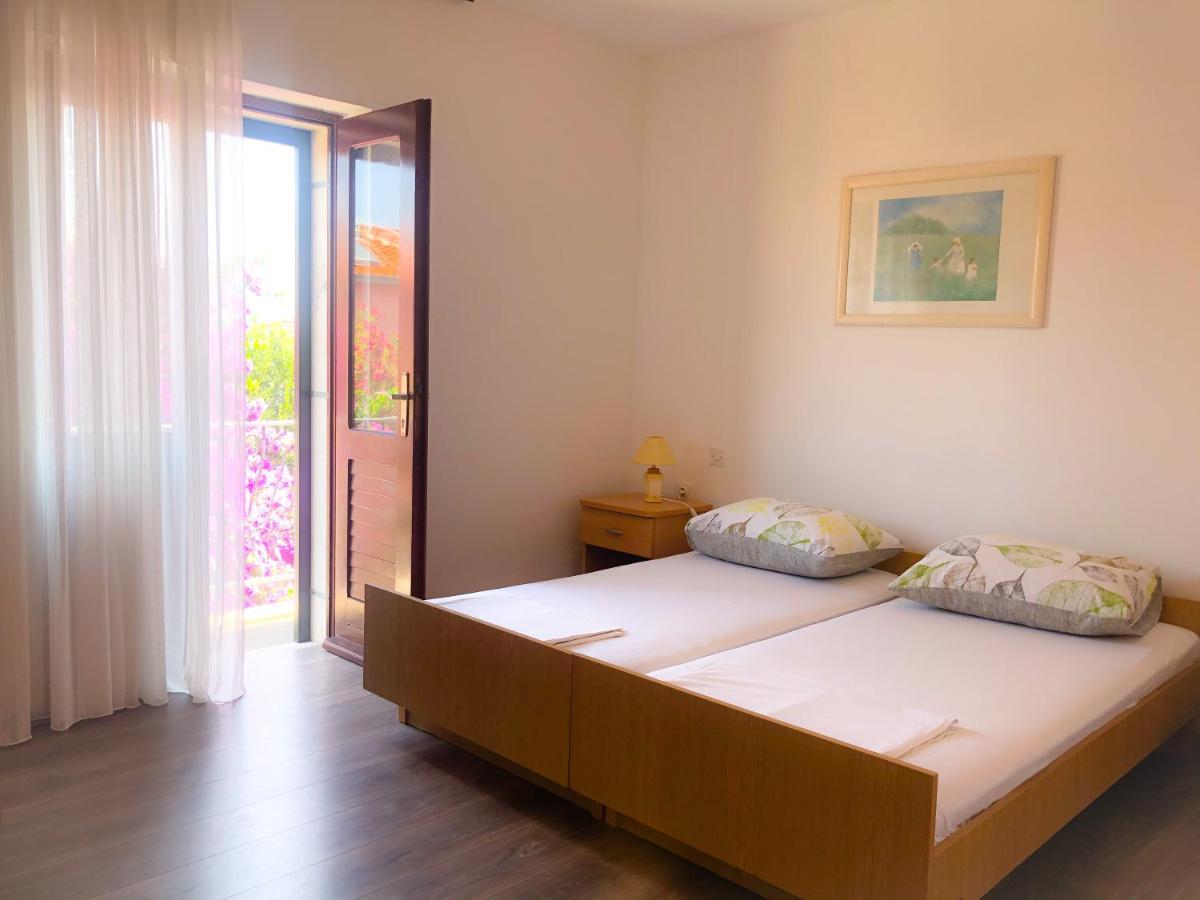 Apartmani Bepina Supetar Kültér fotó