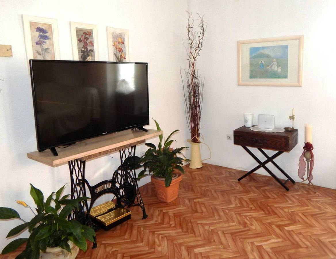 Apartmani Bepina Supetar Kültér fotó